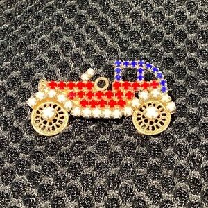 Vintage Model T Car Pendant/ Brooch/Pin Gold Toned Unisex